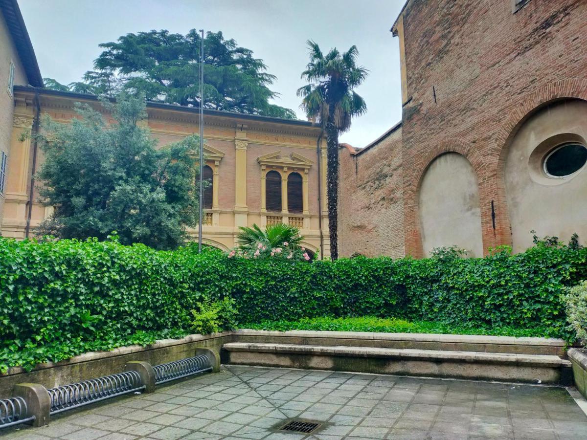 Ca' Spadoni, Centro Storico, Piano Terra, Ingresso Indipendente, Teatro, Parcheggio, Имола Экстерьер фото